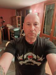 Annonce travesti Loran92 Suresnes