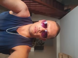 Annonce travesti Actifbmchou Orléans